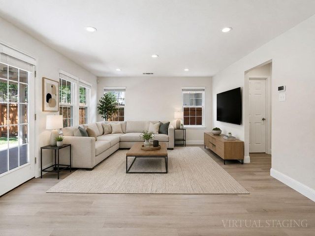 11301 Fletcher Hall LN, Austin, TX 78717