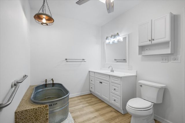 6990 Pin Oak Road, Big Sandy, TX 75755