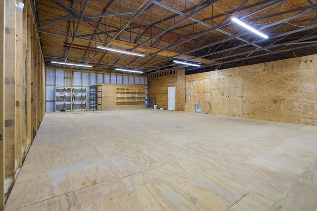 6990 Pin Oak Road, Big Sandy, TX 75755