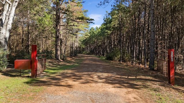 6990 Pin Oak Road, Big Sandy, TX 75755