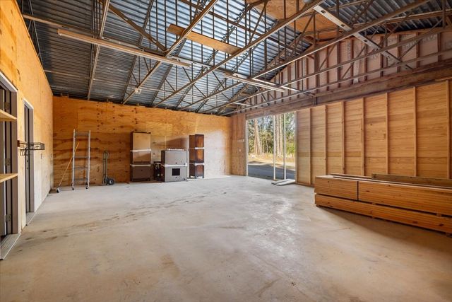 6990 Pin Oak Road, Big Sandy, TX 75755