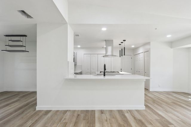 9807 Kendal DR, Austin, TX 78753