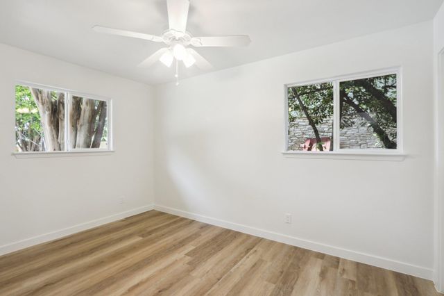 9807 Kendal DR, Austin, TX 78753