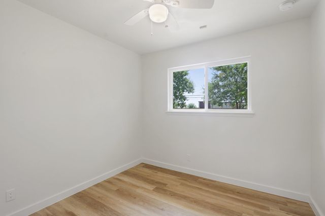9807 Kendal DR, Austin, TX 78753
