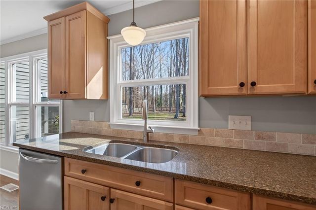 317 Lakeland CRES, Yorktown, VA 23693