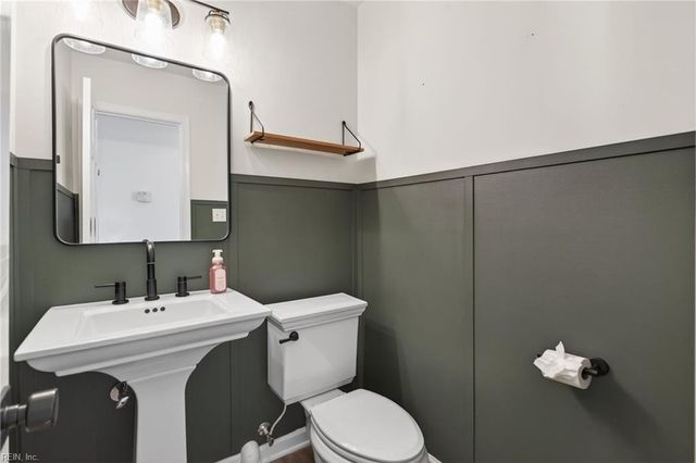 317 Lakeland CRES, Yorktown, VA 23693