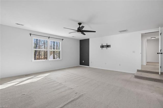 317 Lakeland CRES, Yorktown, VA 23693