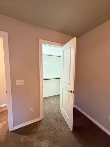 2731 Kilimanjaro Way, Rogers, AR 72758