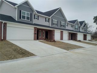 2731 Kilimanjaro Way, Rogers, AR 72758