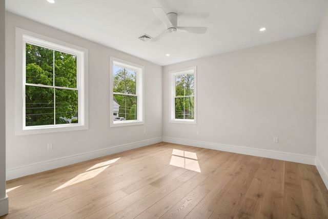 22 Wyman Rd, Lexington, MA 02420