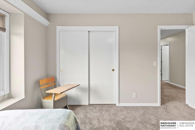 16558 Washington Street, Omaha, NE 68135