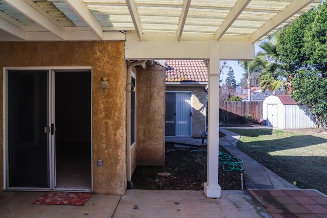 1340 E Omaha Avenue, Fresno, CA 93720