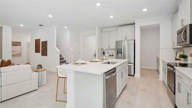 11207 DUCKLING WAY, Weeki Wachee, FL 34613