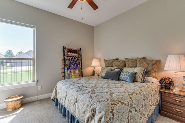 6509 W Collina St, Wichita, KS 67205
