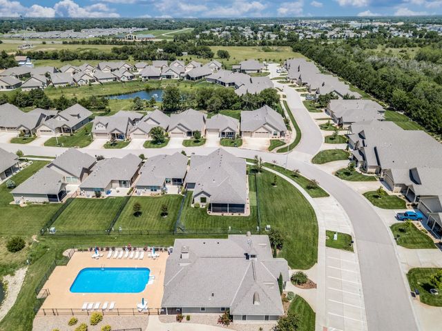 6509 W Collina St, Wichita, KS 67205