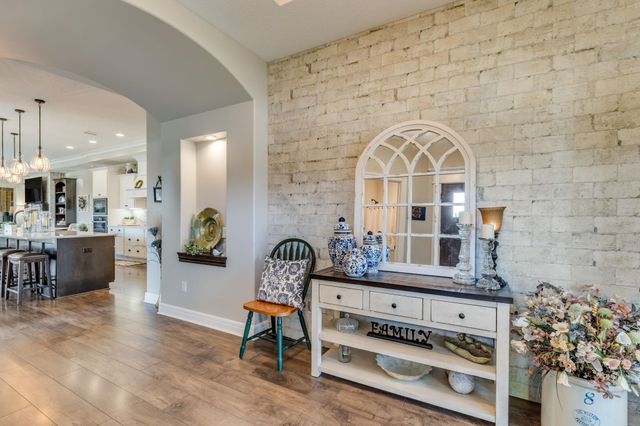 6509 W Collina St, Wichita, KS 67205