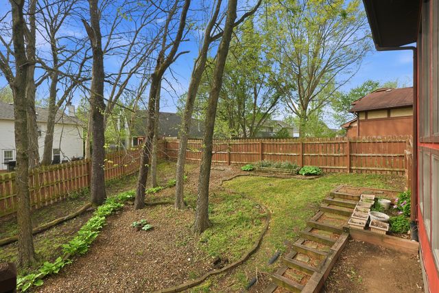 2208 OAK CLIFF DR, Columbia, MO 65203