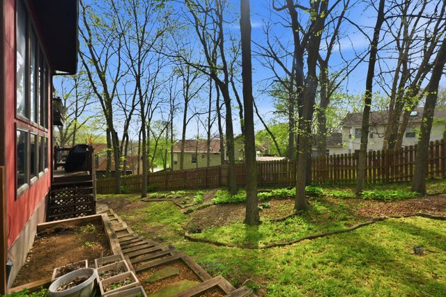 2208 OAK CLIFF DR, Columbia, MO 65203