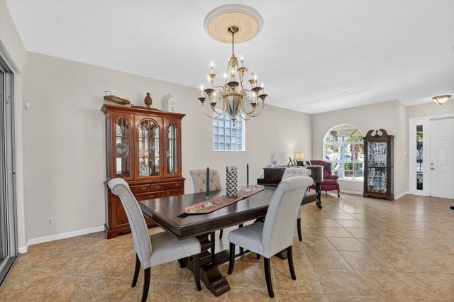 231 Berenger Walk, Royal Palm Beach, FL 33414