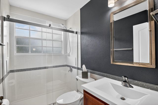 231 Berenger Walk, Royal Palm Beach, FL 33414