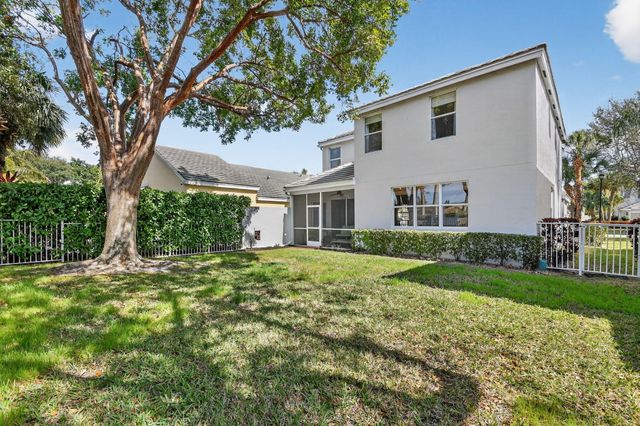 231 Berenger Walk, Royal Palm Beach, FL 33414
