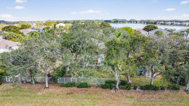 231 Berenger Walk, Royal Palm Beach, FL 33414