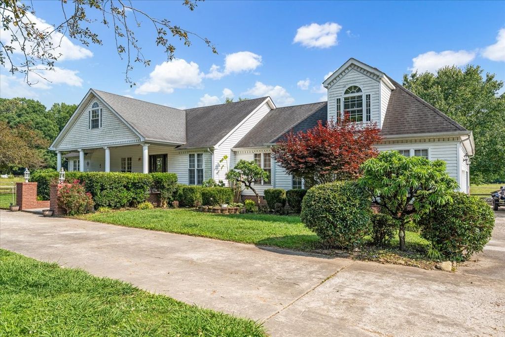 431 Jack Thomas Dr, Manchester, TN 37355