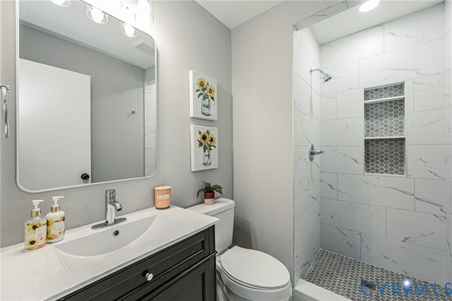 1100 Leslie Ann Dr, Henrico, VA 23223
