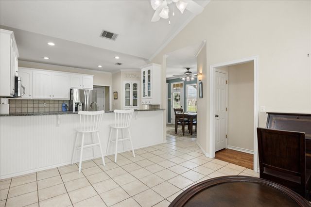 1712 Bent Tree Court, Granbury, TX 76049