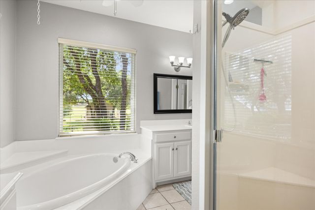 1712 Bent Tree Court, Granbury, TX 76049