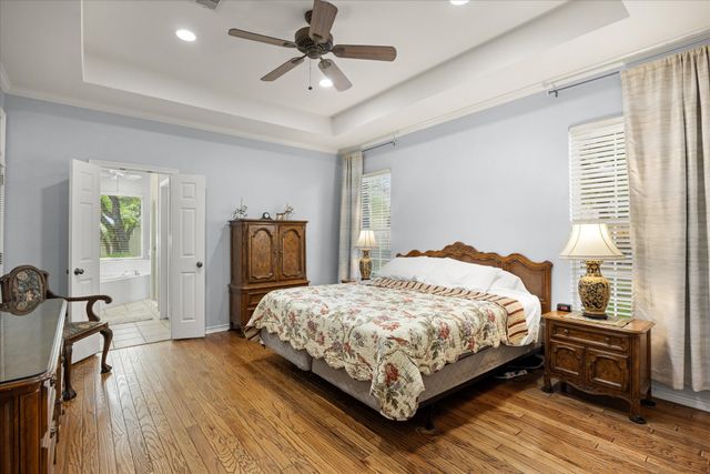 1712 Bent Tree Court, Granbury, TX 76049
