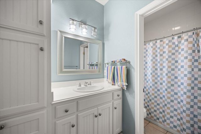 1712 Bent Tree Court, Granbury, TX 76049