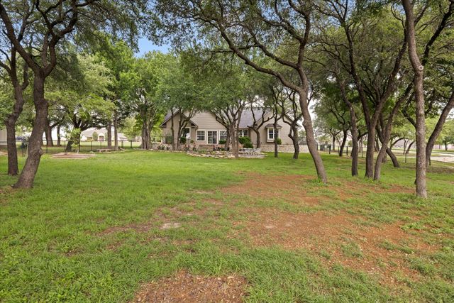 1712 Bent Tree Court, Granbury, TX 76049