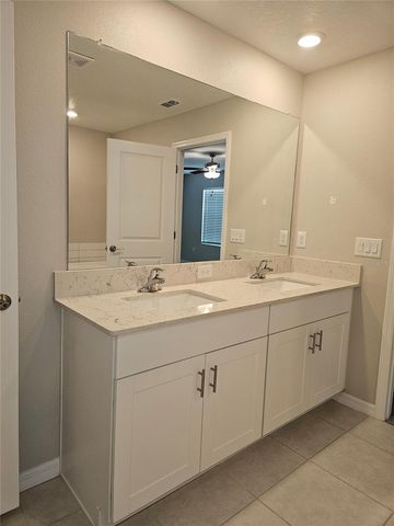 32112 POWDERPUFF MIMOSA DRIVE, San Antonio, FL 33576
