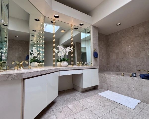 44100 LAKESIDE DR, Indian Wells, CA 92210