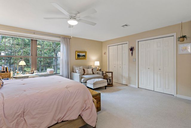 195 Falmouth Road APT 3F, Mashpee, MA 02649
