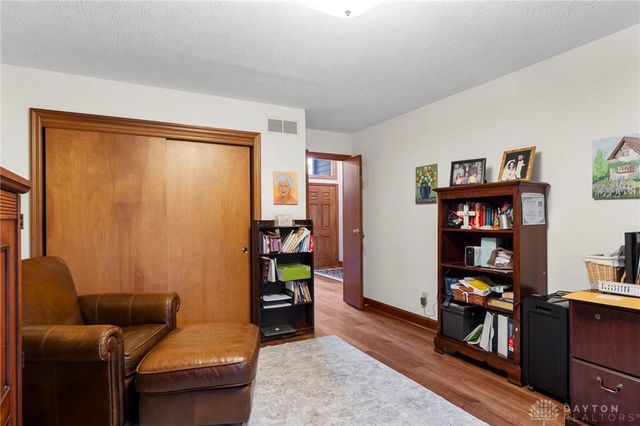 1009 Highpoint Drive, Springboro, OH 45066