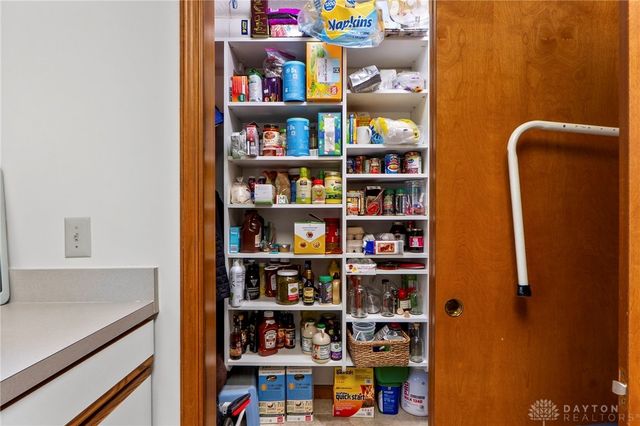 1009 Highpoint Drive, Springboro, OH 45066