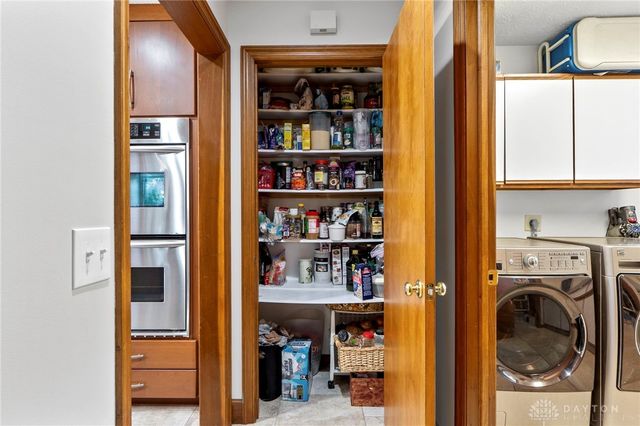 1009 Highpoint Drive, Springboro, OH 45066