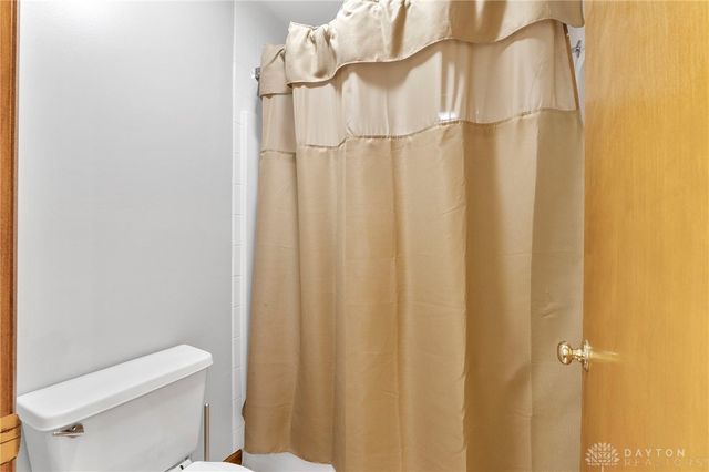 1009 Highpoint Drive, Springboro, OH 45066