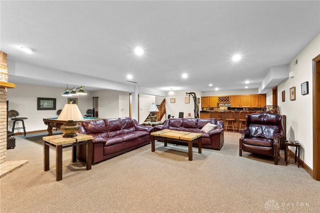 1009 Highpoint Drive, Springboro, OH 45066