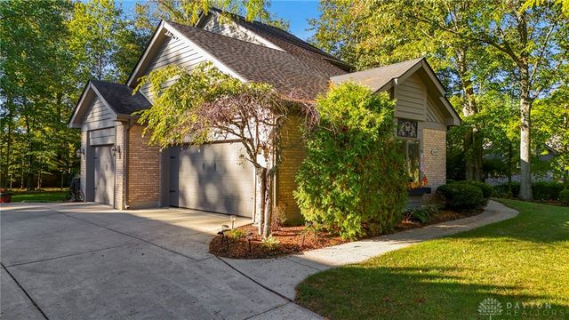 1009 Highpoint Drive, Springboro, OH 45066