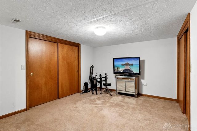 1009 Highpoint Drive, Springboro, OH 45066