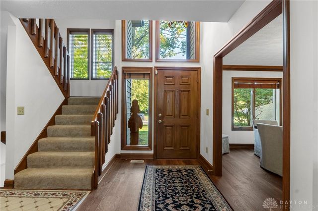 1009 Highpoint Drive, Springboro, OH 45066