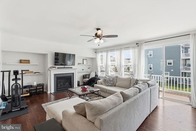 13044 JESSICA GROVE PL, Woodbridge, VA 22192