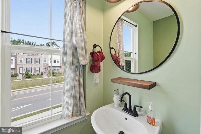 13044 JESSICA GROVE PL, Woodbridge, VA 22192