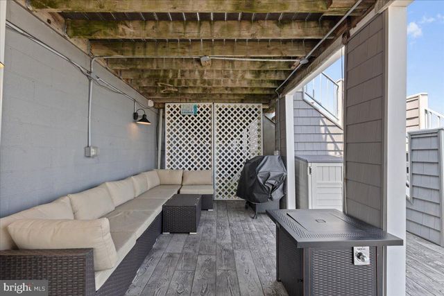 8337 BAY CREST CT, Chesapeake Beach, MD 20732