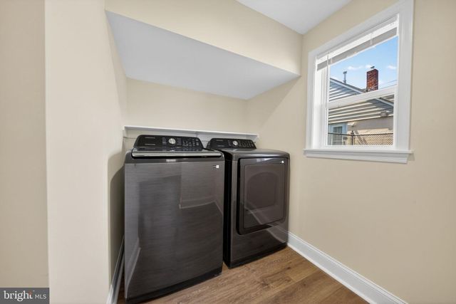 3129 SOLLERS POINT RD, Dundalk, MD 21222