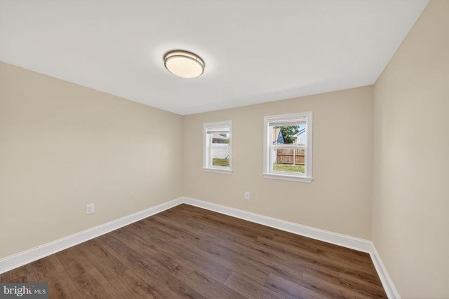 3129 SOLLERS POINT RD, Dundalk, MD 21222