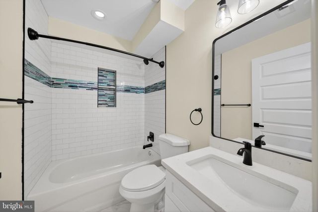 3129 SOLLERS POINT RD, Dundalk, MD 21222